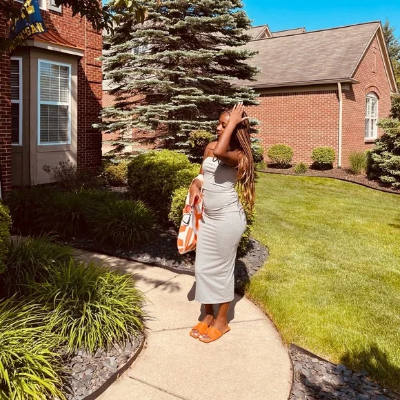 Orange and White Knit Tote Bag - Picture 3 of 3